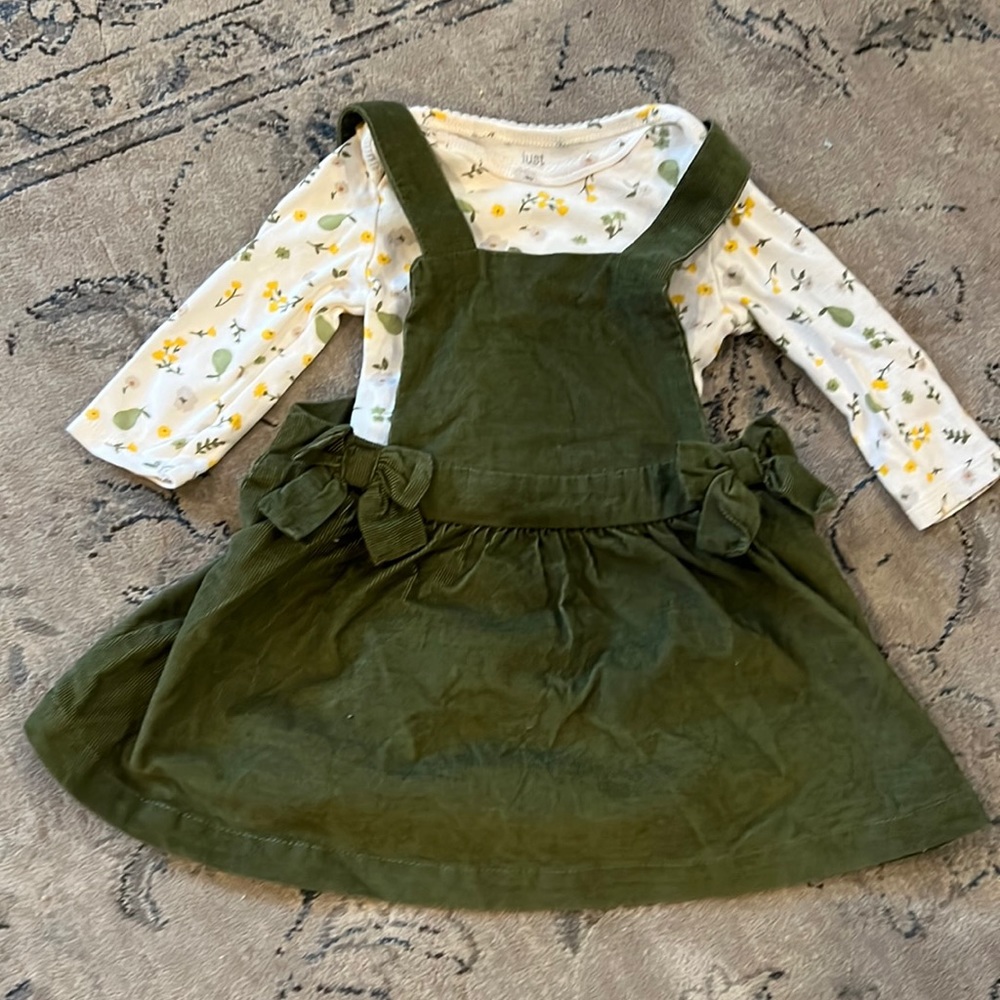 Adorable baby girl onesie/jumper set 6m